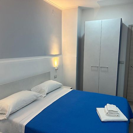 A Due Passi Dal Mare Bed & Breakfast Катандзаро Екстериор снимка