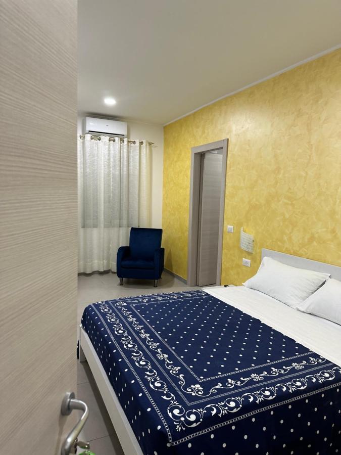 A Due Passi Dal Mare Bed & Breakfast Катандзаро Екстериор снимка