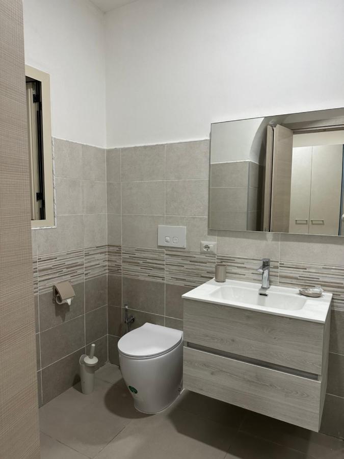 A Due Passi Dal Mare Bed & Breakfast Катандзаро Екстериор снимка