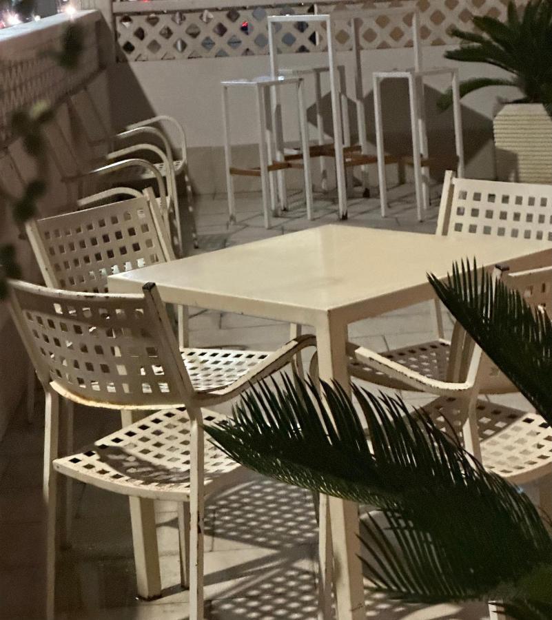 A Due Passi Dal Mare Bed & Breakfast Катандзаро Екстериор снимка